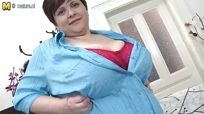 După anal, femei nud xxx cocoșul a vrut să înghită sperma în gură.