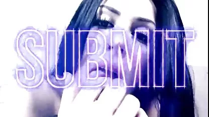 Un barbat insurat adus acasa sa futa o curva plina de oameni femei goale sex