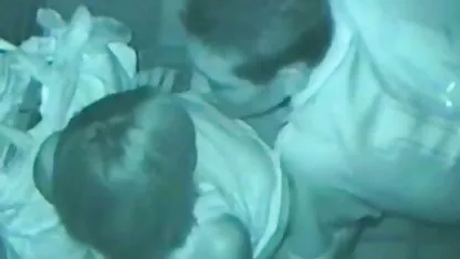 Un striptis cu femei goale băiat fierbinte și excitat este atras în acest moment