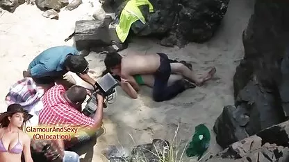 A se vedea femei goale singure Med cu parul lung fata