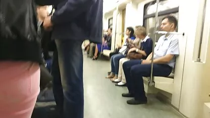 Nastya din Ufa strălucește la femei goale sex domiciliu anal