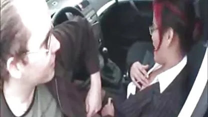 Young, după femei goale la dus dușul minunat, la naiba.