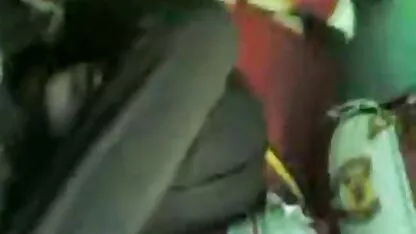 Fata asta a încercat noi modele Kama Sutra cu un femei goale sex străin.