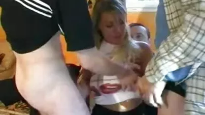 Bronzata Veronica se raspandeste caut femei dezbrăcate găuri
