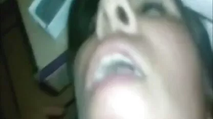 Pizde cu un chat fete goale vibrator și un membru de rating.