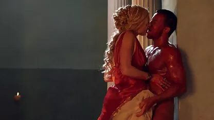 Sfarcul matur este futut de două fete. poze cu fete nud