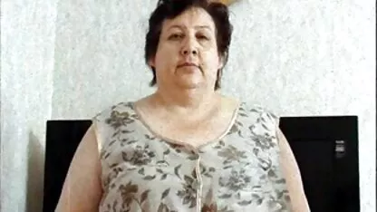 Degetul femei dasbracate găuri până la orgasm