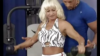 Imediat după limba în fete goale paros păsărică